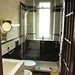 La Maison Au 35 *
