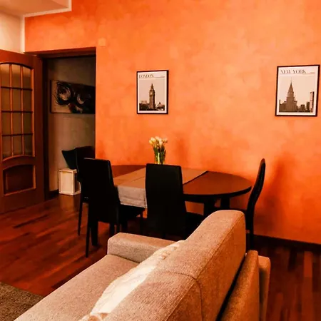 아파트 La Maison Au 35 *